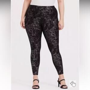Torrid Premium Legging - Metallic Splatter Black Size 4X